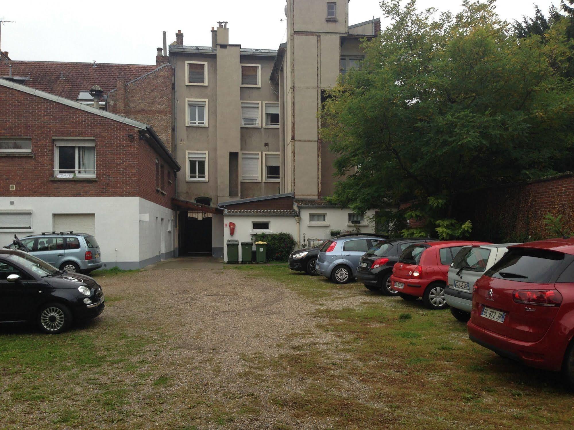 Hotel Au Spatial Amiens Exterior foto